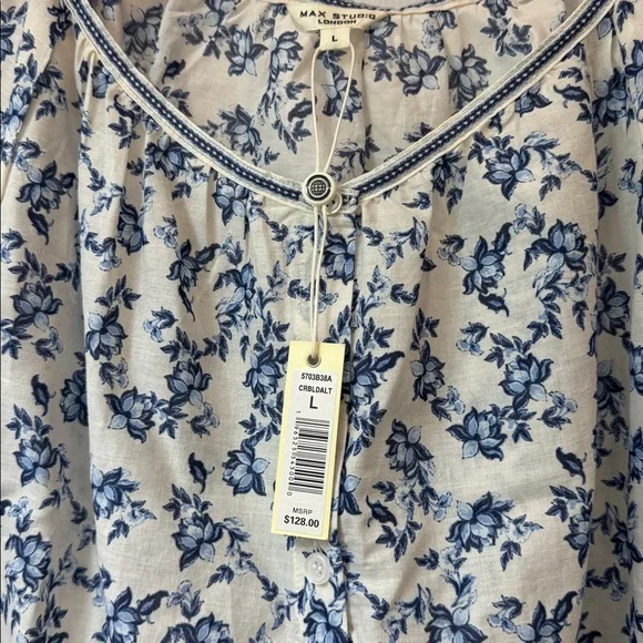Max Studio Blue Floral Blouse - Picture 2 of 8